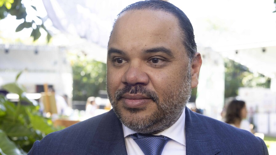 Defensor del Pueblo llama a sanci&oacute;n ejemplar tras muerte de chofer en Santiago