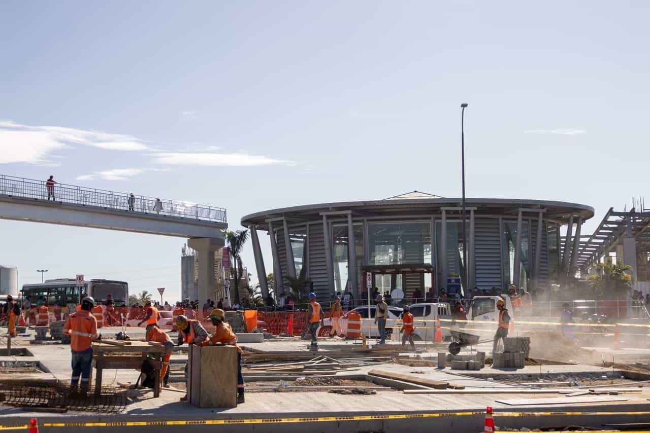 Trabajos de modernización del kilómetro 9 de la autopista Duarte.