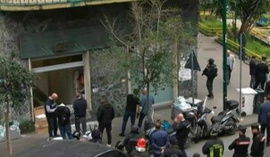 Atracadores de bancos en Italia toman como rehenes a 25 personas