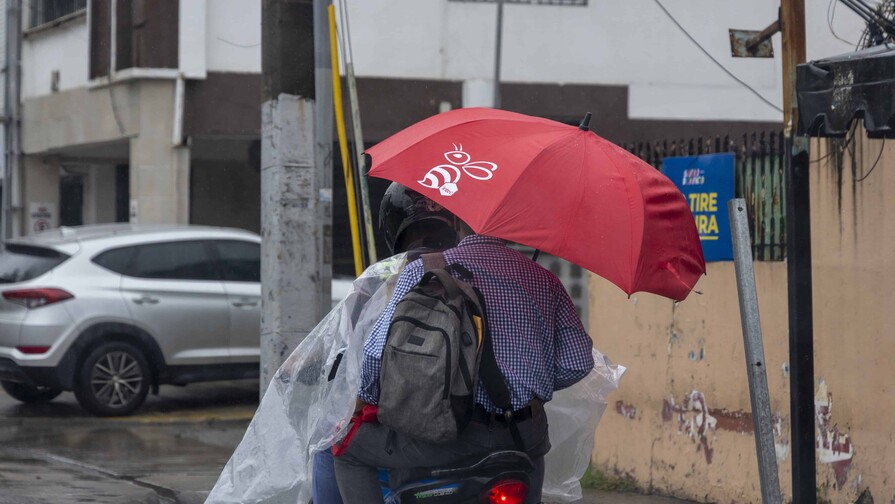 Vaguada y onda tropical provocarán aguaceros en varias provincias este miércoles Vaguada y onda tropical provocarán aguaceros en varias provincias este miércoles