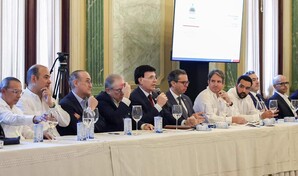 Empresarios buscan mitigar alza de fletes y comerciantes garantizan precios de la canasta b&aacute;sica