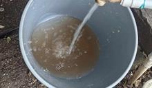 Debido las lluvias, el agua llega turbia a sectores de Santiago