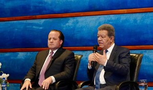 Leonel se re&uacute;ne con delegaci&oacute;n del Gobierno y le sugiere no tomar medidas que afecten al pueblo