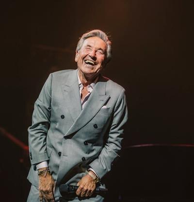 Ricardo Montaner estren&oacute; Para que seas feliz, su tema rom&aacute;ntico compuesto en Saman&aacute;