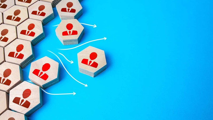 Becarios del Mescyt: la inversi&oacute;n millonaria que el pa&iacute;s no sabe cobrar