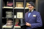 La sombrerería que inventó el bombín cumple 350 años con clientes como Churchill y Beckham La sombrerería que inventó el bombín cumple 350 años con clientes como Churchill y Beckham