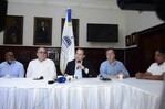 Autoridades revisan junto a comerciantes situación de las obras en la calle Del Sol en Santiago Autoridades revisan junto a comerciantes situación de las obras en la calle Del Sol en Santiago