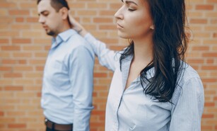 Una pareja dispareja: &iquest;Por qu&eacute; las mujeres "s&uacute;perpoderosas" se buscan hombres "princesos"?