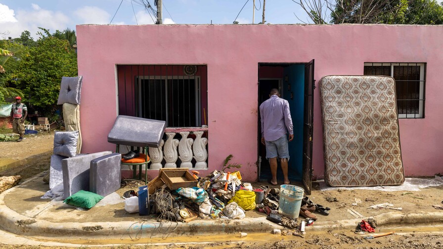 Lluvias dejan 28 acueductos fuera de servicio y viviendas afectadas en varias provincias