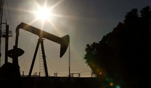 El petróleo de Texas cae a US$83.85 el barril tras la reapertura del estrecho de Ormuz
