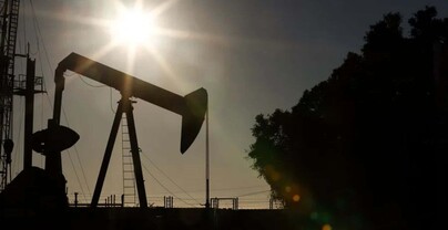 El petr&oacute;leo de Texas cae a US$83.85 el barril tras la reapertura del estrecho de Ormuz