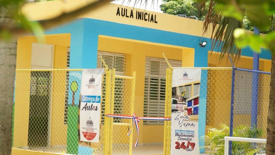 Entregan cuatro nuevas aulas del nivel inicial en Hig&uuml;ey para ampliar cobertura educativa