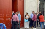 El Gobierno español recibe 13,500 solicitudes de regularización de migrantes en solo 24 horas