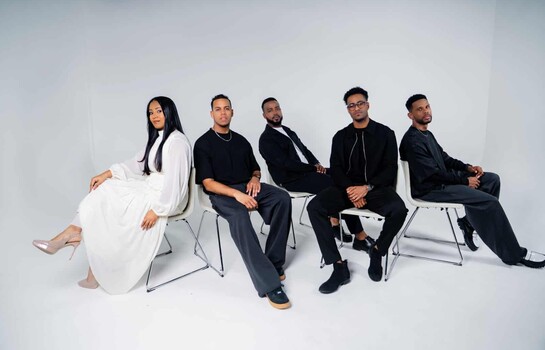 Grupo Grace promociona su nuevo tema titulado "H&aacute;blame de cerca"