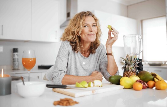 Nutrici&oacute;n y menopausia: c&oacute;mo prepararte para una transici&oacute;n m&aacute;s llevadera