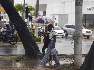 El COE mantiene 22 provincias en alerta por vaguada