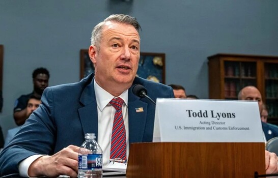 Renuncia el jefe interino de ICE y supervisor del plan de deportaci&oacute;n masiva de Trump