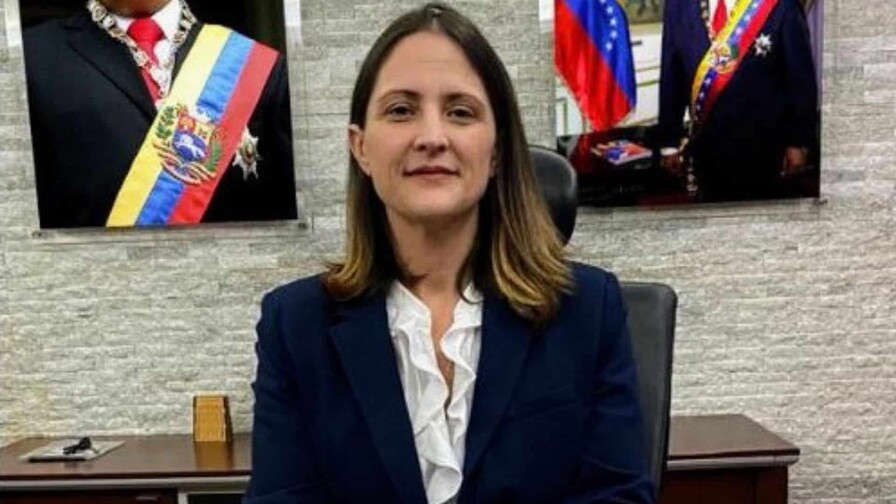 Renuncia la presidenta del Banco Central de Venezuela, informa Delcy Rodríguez