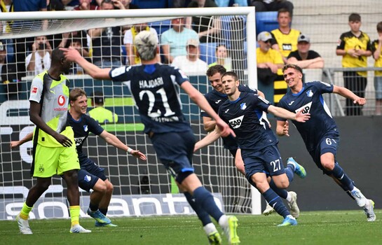 El Dortmund cae en Hoffenheim, bola de t&iacute;tulo para el Bayern el domingo