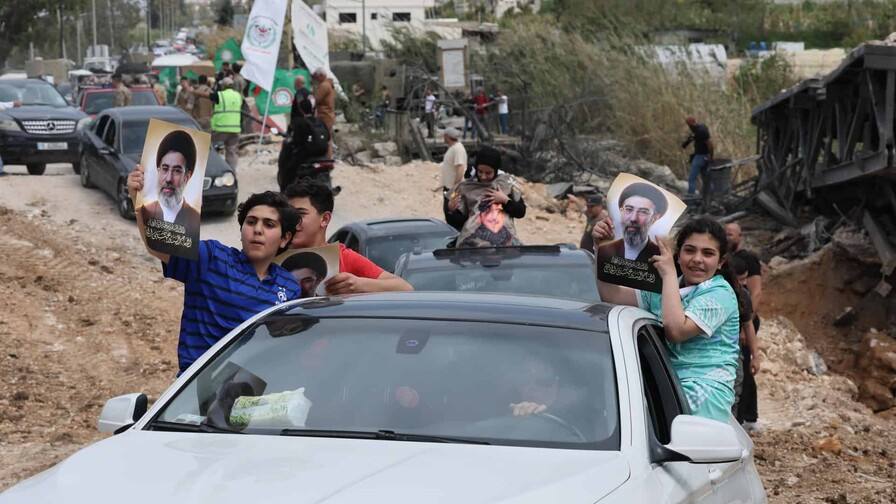 Los puentes bombardeados por Israel dificultan el regreso de desplazados al sur de Líbano