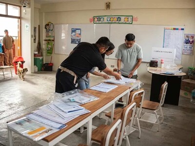 Actas en Perú alcanzan 95 % de revisión tras elecciones