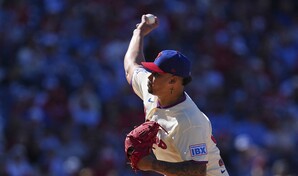 Jhoan Duran a la lista de lesionados por distensi&oacute;n en el oblicuo izquierdo