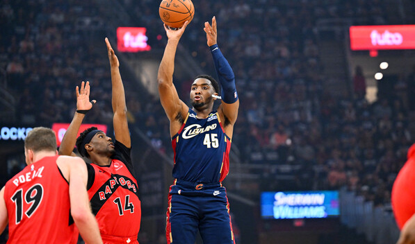 Cleveland se impone a Toronto en el primer partido de los playoffs de NBA