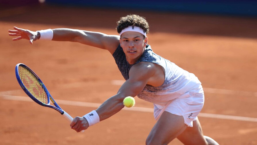 Cobolli sorprende a Zverev y se medirá con Shelton en la final de Múnich