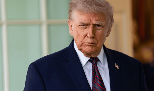 Trump dice que Ir&aacute;n le inform&oacute; que est&aacute; en estado de colapso y que quieren reabrir Ormuz