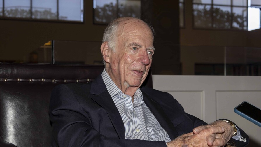 Abraham F. Lowenthal: si no existiera el multilateralismo, habr&iacute;a que inventarlo en la era de Trump