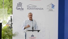 Abinader anuncia plan de asfalto y titulaci&oacute;n para todo el municipio de Guerra