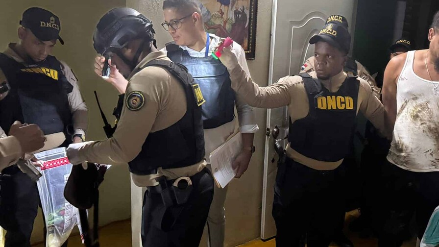 Capturan en Moca a presunto cabecilla de red de narcotr&aacute;fico, buscado adem&aacute;s por homicidio