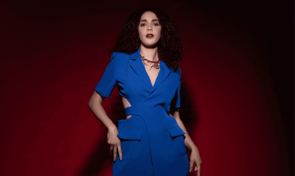 La actriz L&iacute;a Lockhart califica de masterclass trabajar con Manny P&eacute;rez en La vida chueca