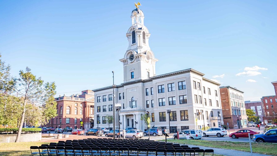 Escándalo en Lawrence: investigación criminal por presuntas grabaciones ilegales en el Ayuntamiento