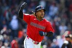 Jos&eacute; Ram&iacute;rez conecta tres dobles y los Guardianes vencen a Yanquis