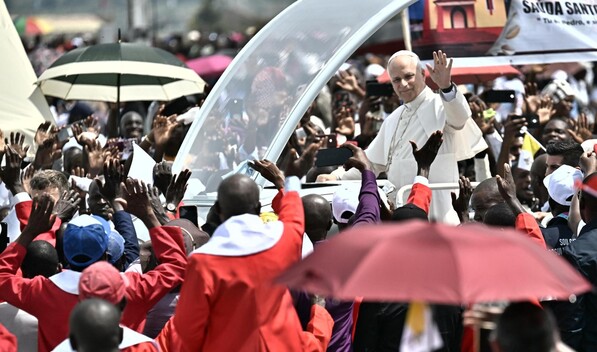 El papa dice que toda forma de opresi&oacute;n, violencia o explotaci&oacute;n niega el cristianismo