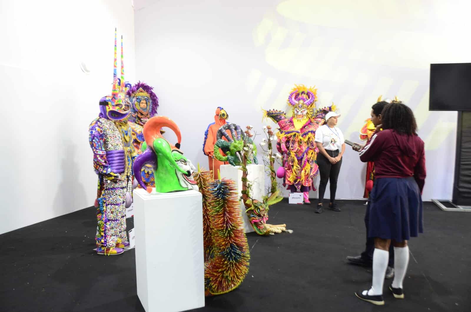 Elementos de la cultura cibaeña se destacan en la feria.