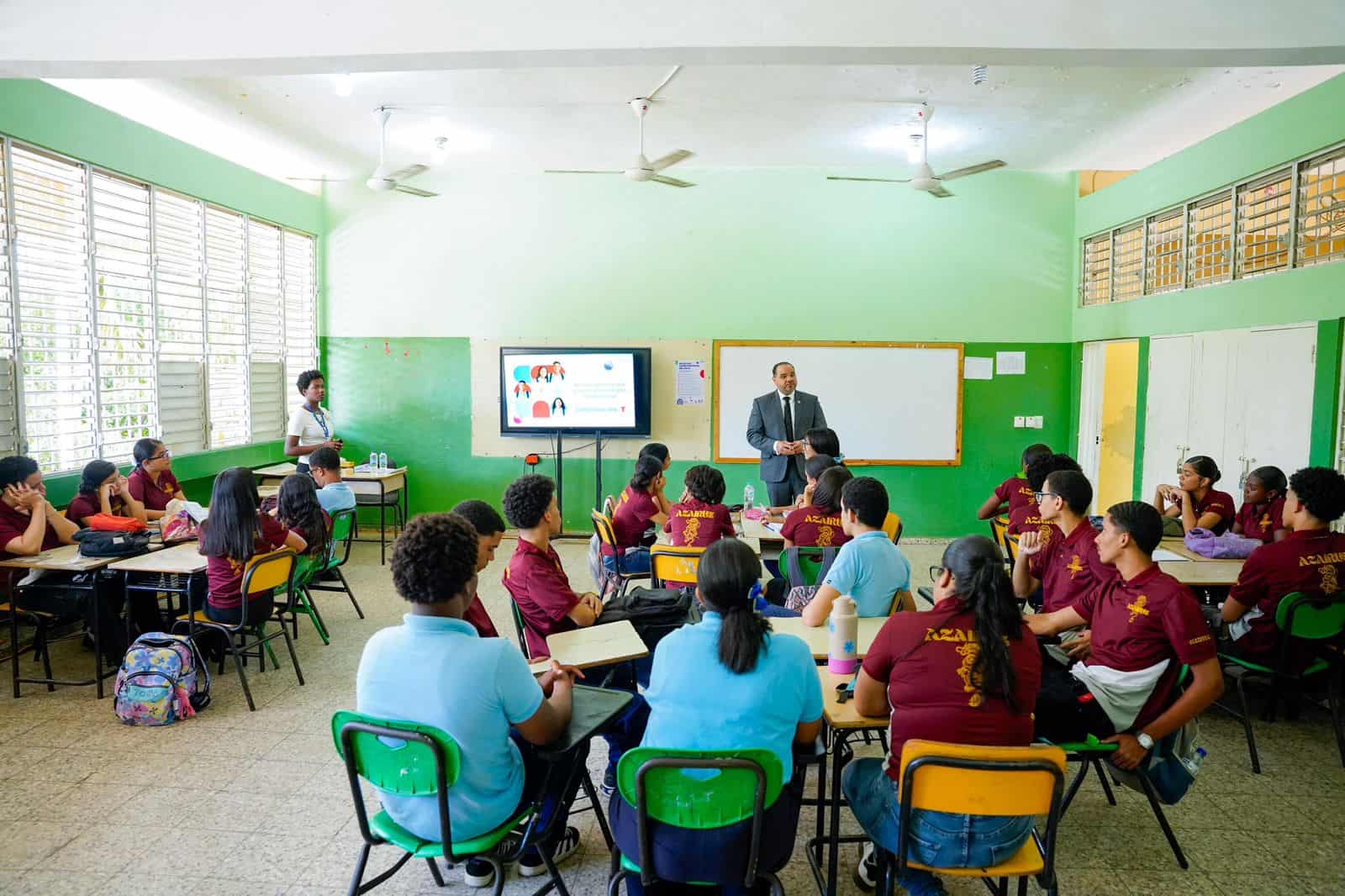Participaron con preguntas y reflexiones, evidenciando pensamiento cr&iacute;tico.