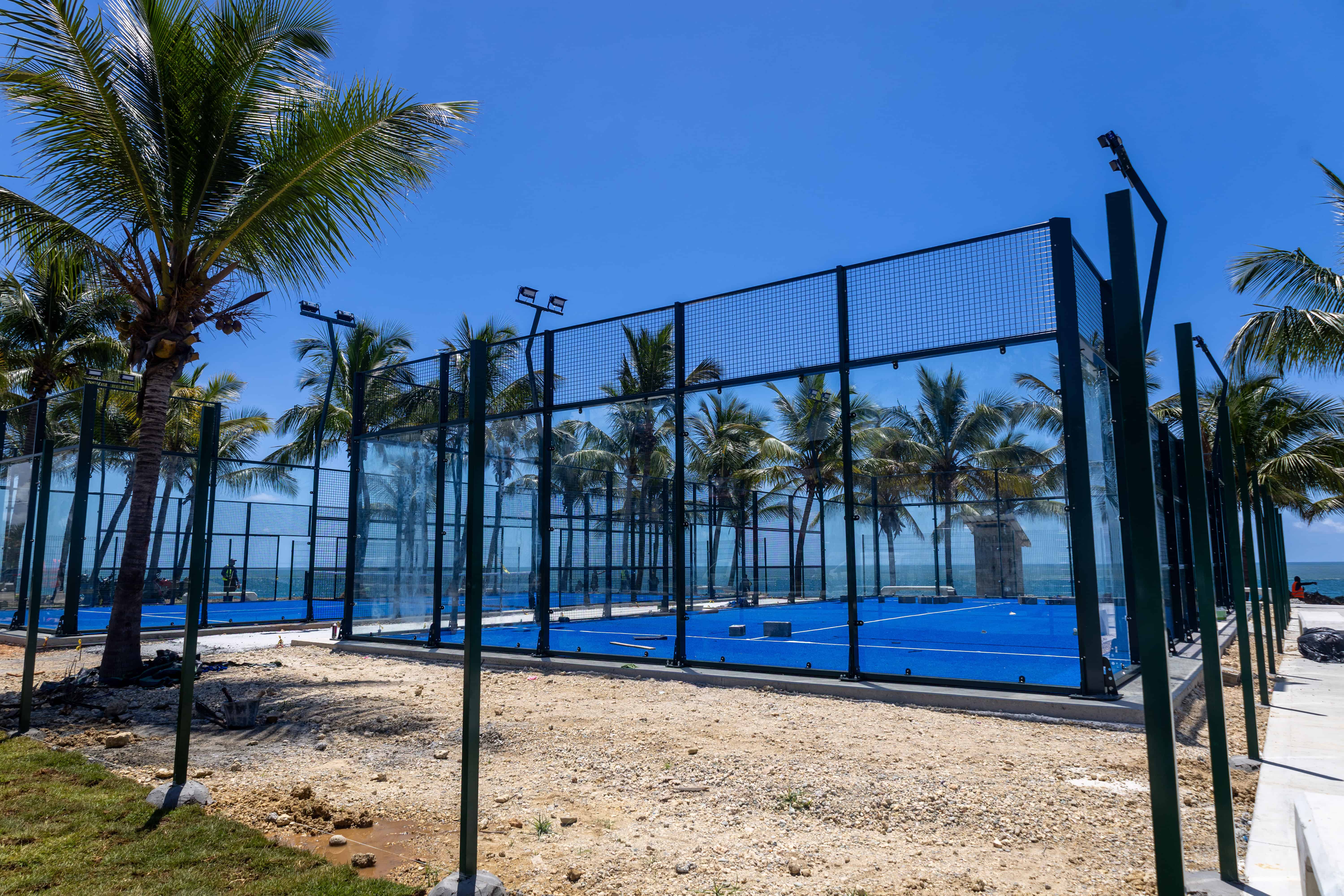 Una novedad de las obras es la cancha de pádel en pleno Malecón.
