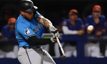 Agust&iacute;n Ram&iacute;rez vol&oacute; la verja y comand&oacute; el triunfo de los Marlins