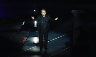 Raphael: "Llevo a&ntilde;os oyendo hablar de despedidas y aqu&iacute; sigo"