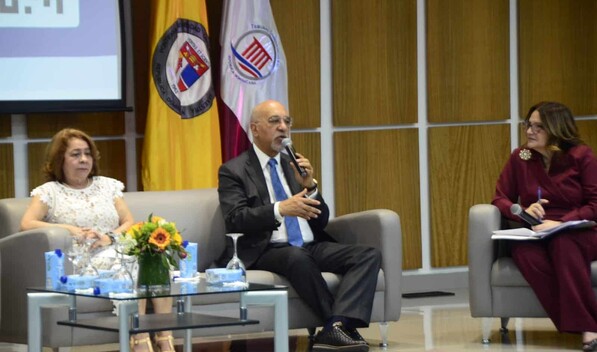 Destacan retos en la cobertura de la justicia constitucional en lanzamiento de diplomado en Santiago