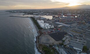 El reembolso de aranceles a&uacute;n est&aacute; fuera de la mesa del di&aacute;logo entre EE. UU. y RD