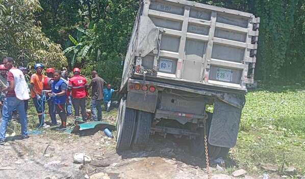 Una mujer embarazada de 22 a&ntilde;os y su hijo de 4, entre v&iacute;ctimas del accidente en la 6 de Noviembre