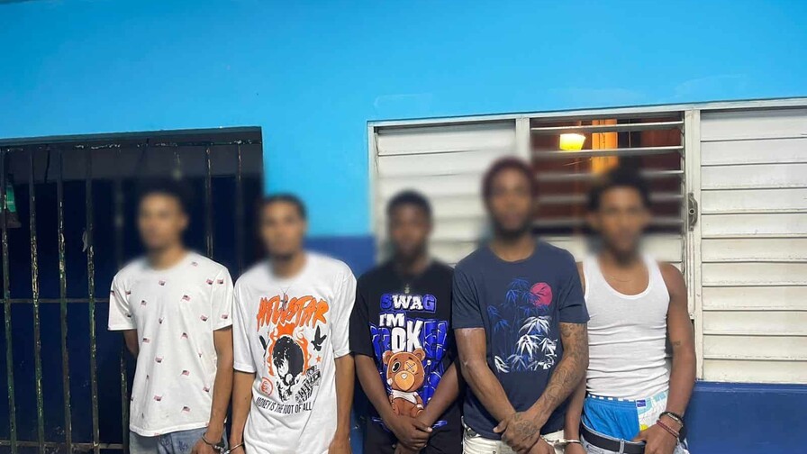 Autoridades desmantelan estructura de juegos clandestinos y apresan a cinco personas en La Romana