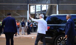 Abinader supervisa remodelaci&oacute;n de obras rumbo a Santo Domingo 2026; est&aacute;n en un 90 por ciento