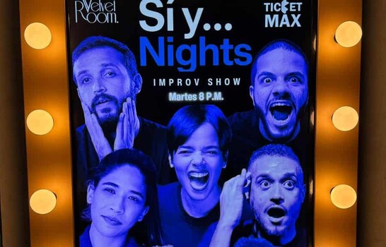 Teatro improvisado encuentra espacio con "S&iacute; y Nights"