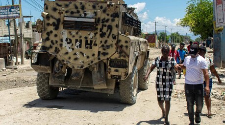 Enfrentamientos entre bandas dejan un n&uacute;mero indeterminado de muertos y heridos en Hait&iacute;