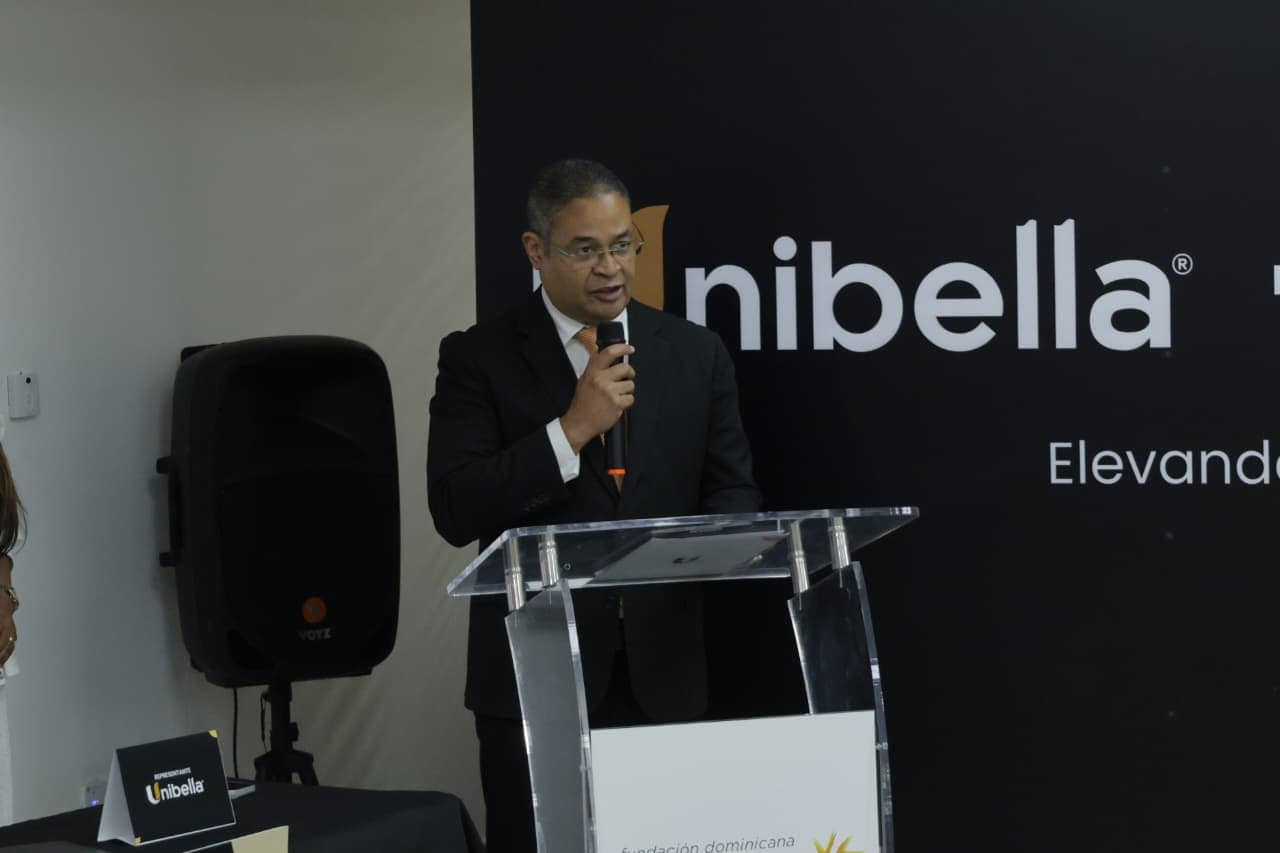 <br>Firma de convenio interinstitucional entre Unibella y la Universidad Dominicana San Valero.