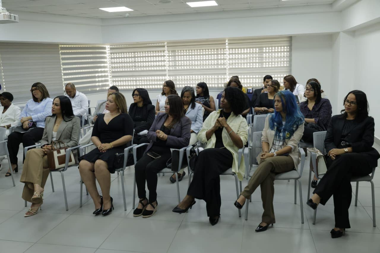 <br>Firma de convenio interinstitucional entre Unibella y la Universidad Dominicana San Valero.